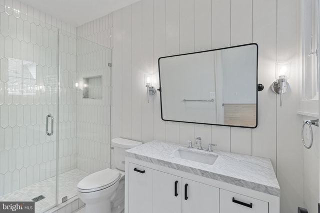 1709 N HARVARD ST, Arlington, VA 22201
