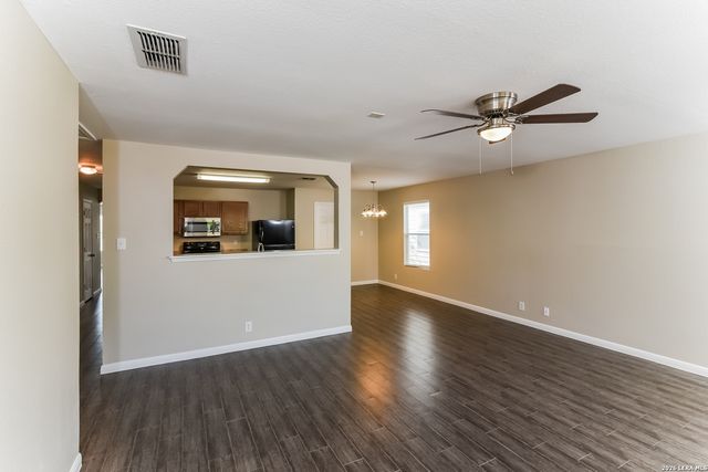 8422 Silver Brush, San Antonio, TX 78254