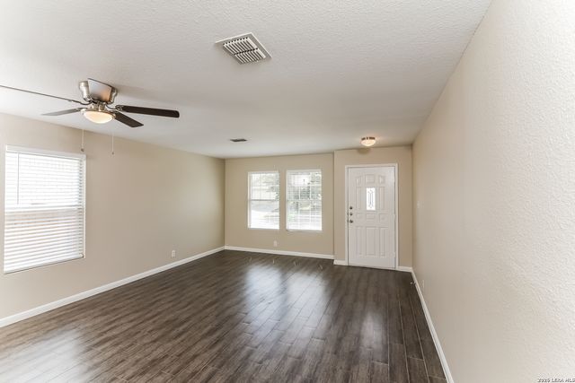 8422 Silver Brush, San Antonio, TX 78254