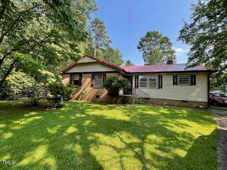 411 S Montreal Court, Cary, NC 27511