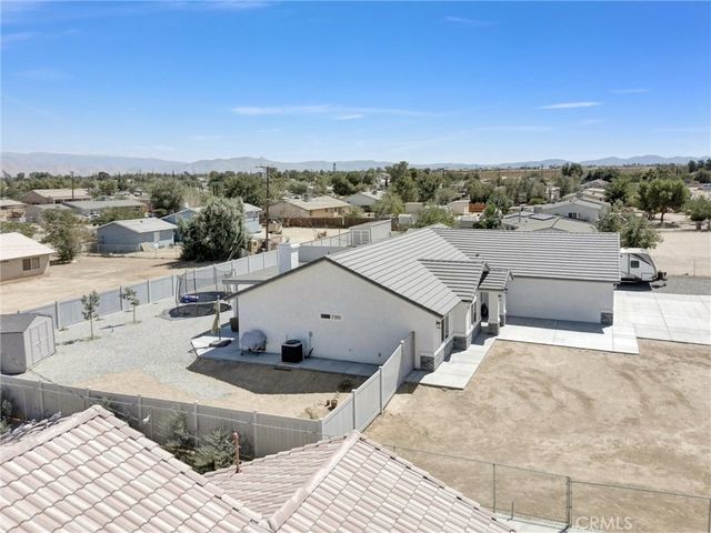 11515 Tamarisk Avenue, Hesperia, CA 92345