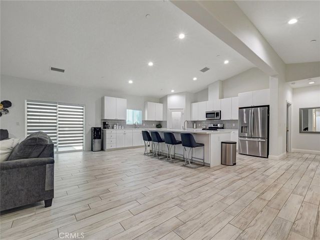 11515 Tamarisk Avenue, Hesperia, CA 92345