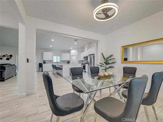 11515 Tamarisk Avenue, Hesperia, CA 92345