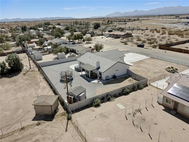 11515 Tamarisk Avenue, Hesperia, CA 92345