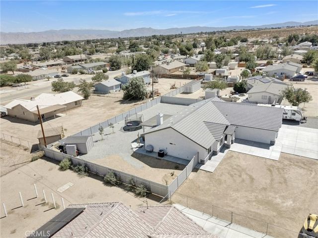 11515 Tamarisk Avenue, Hesperia, CA 92345