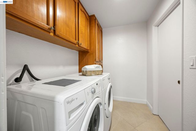 2859 El Capitan Dr, Pleasanton, CA 94566