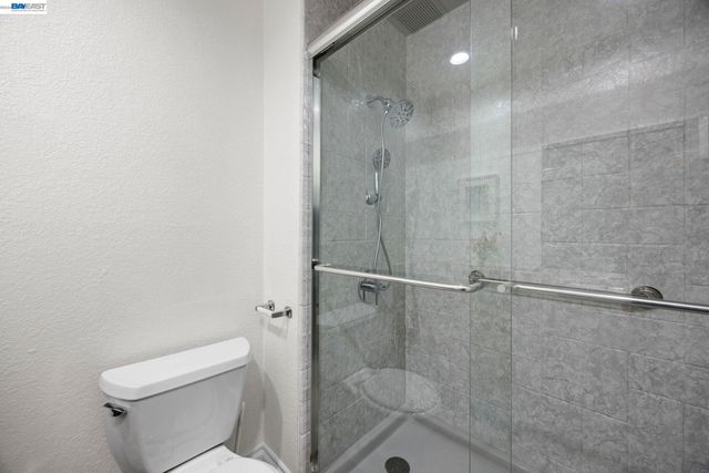 2859 El Capitan Dr, Pleasanton, CA 94566