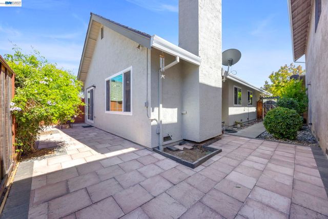 2859 El Capitan Dr, Pleasanton, CA 94566