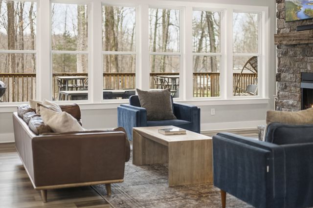 1073 Split Rail Cir, Kingston Springs, TN 37082