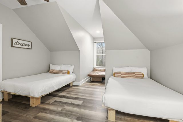 1073 Split Rail Cir, Kingston Springs, TN 37082