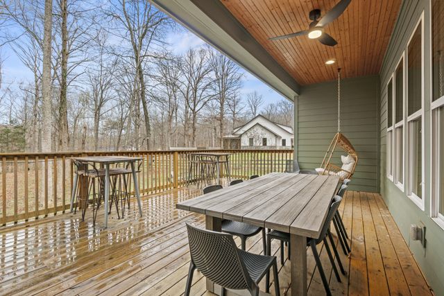 1073 Split Rail Cir, Kingston Springs, TN 37082