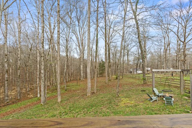 1073 Split Rail Cir, Kingston Springs, TN 37082