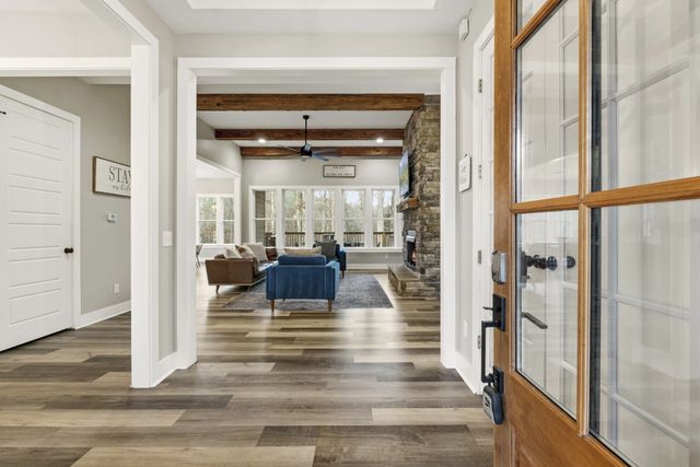 1073 Split Rail Cir, Kingston Springs, TN 37082