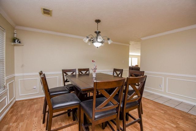 2235 Heatherwood Drive, Missouri City, TX 77489