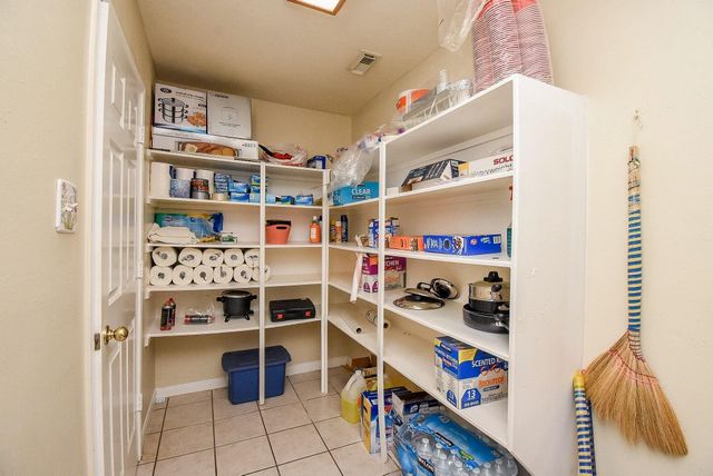 2235 Heatherwood Drive, Missouri City, TX 77489