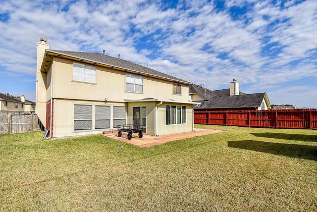 2235 Heatherwood Drive, Missouri City, TX 77489