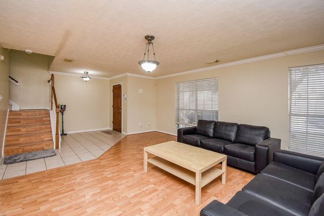 2235 Heatherwood Drive, Missouri City, TX 77489