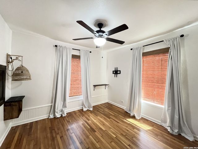 2319 Burnet St, San Antonio, TX 78202