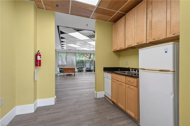 1075 Loftis BLVD, Newport News, VA 23606