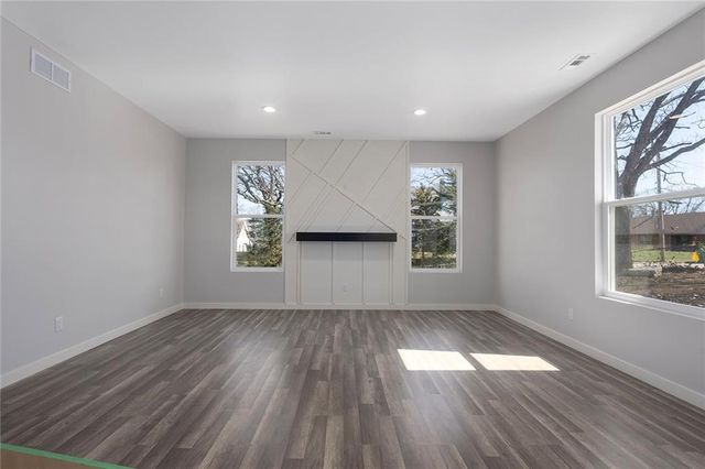 1716 S Valley Street, Kansas City, KS 66103