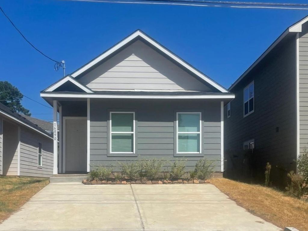 16890 Glenheath, Montgomery, TX 77316