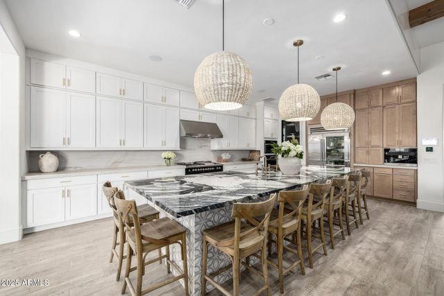 6624 S LAS SETAS Street, Gilbert, AZ 85298