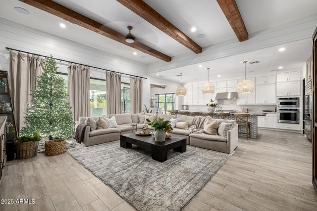 6624 S LAS SETAS Street, Gilbert, AZ 85298