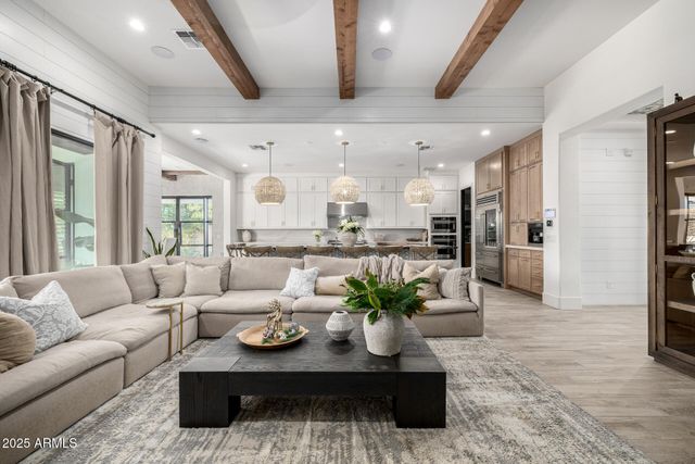 6624 S LAS SETAS Street, Gilbert, AZ 85298