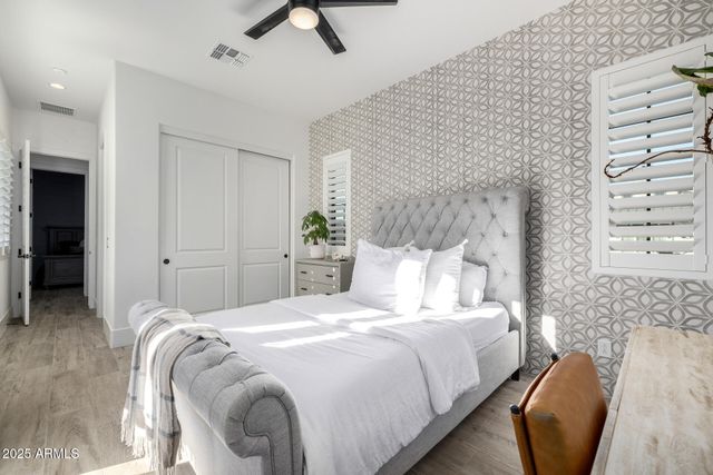 6624 S LAS SETAS Street, Gilbert, AZ 85298