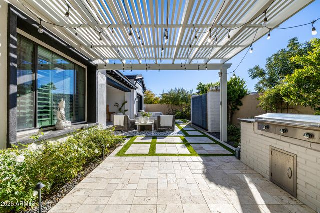 6624 S LAS SETAS Street, Gilbert, AZ 85298