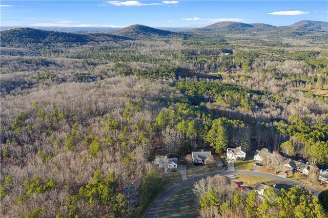 28 Greatwood Drive, White, GA 30184