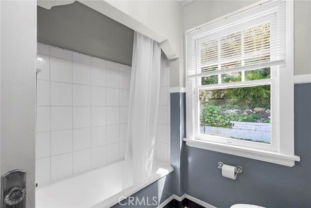 6920 Camrose Drive, Los Angeles, CA 90068