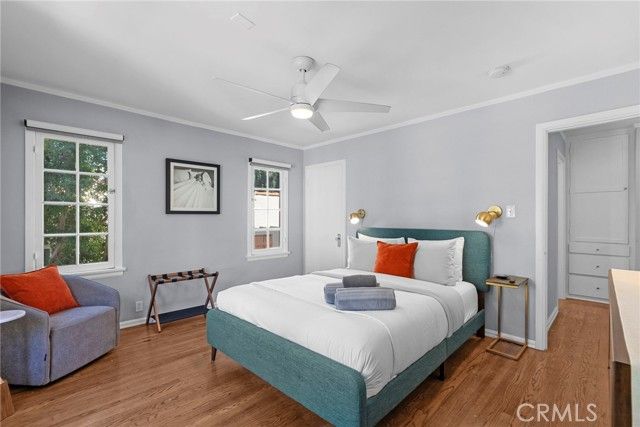 6920 Camrose Drive, Los Angeles, CA 90068