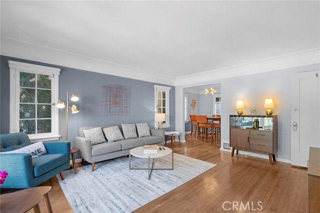 6920 Camrose Drive, Los Angeles, CA 90068