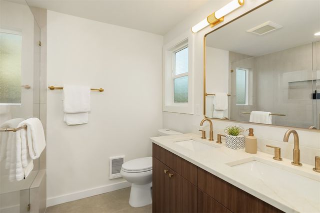 4331 NE 57th Street, Seattle, WA 98105