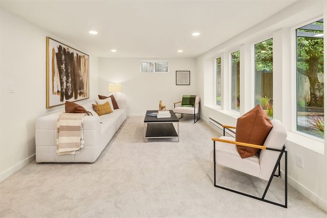 4331 NE 57th Street, Seattle, WA 98105
