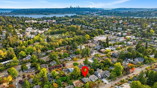 4331 NE 57th Street, Seattle, WA 98105