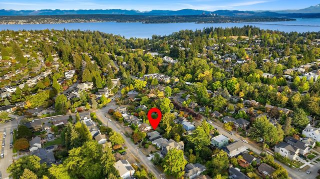 4331 NE 57th Street, Seattle, WA 98105