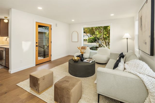 4331 NE 57th Street, Seattle, WA 98105