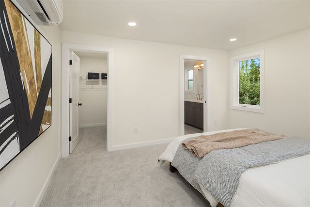 4331 NE 57th Street, Seattle, WA 98105