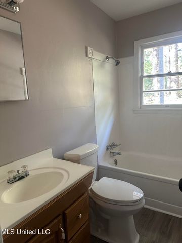 2725 Charleston Drive, Jackson, MS 39212