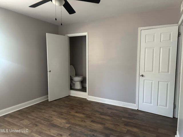 2725 Charleston Drive, Jackson, MS 39212