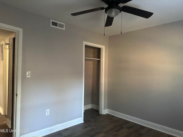 2725 Charleston Drive, Jackson, MS 39212