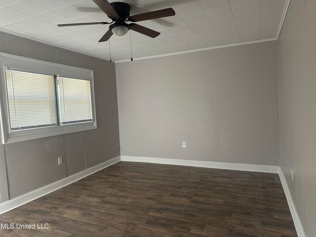 2725 Charleston Drive, Jackson, MS 39212