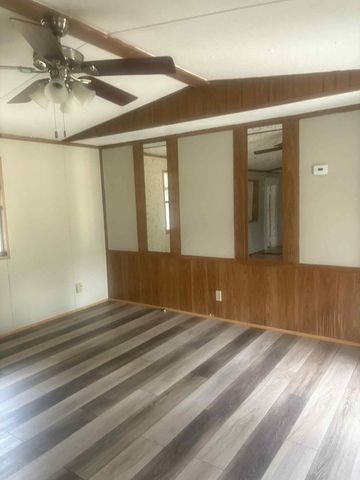 90 W Orange Blossom Ave Avenue, Defuniak Springs, FL 32433