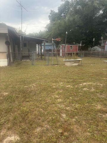 90 W Orange Blossom Ave Avenue, Defuniak Springs, FL 32433