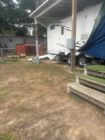 90 W Orange Blossom Ave Avenue, Defuniak Springs, FL 32433