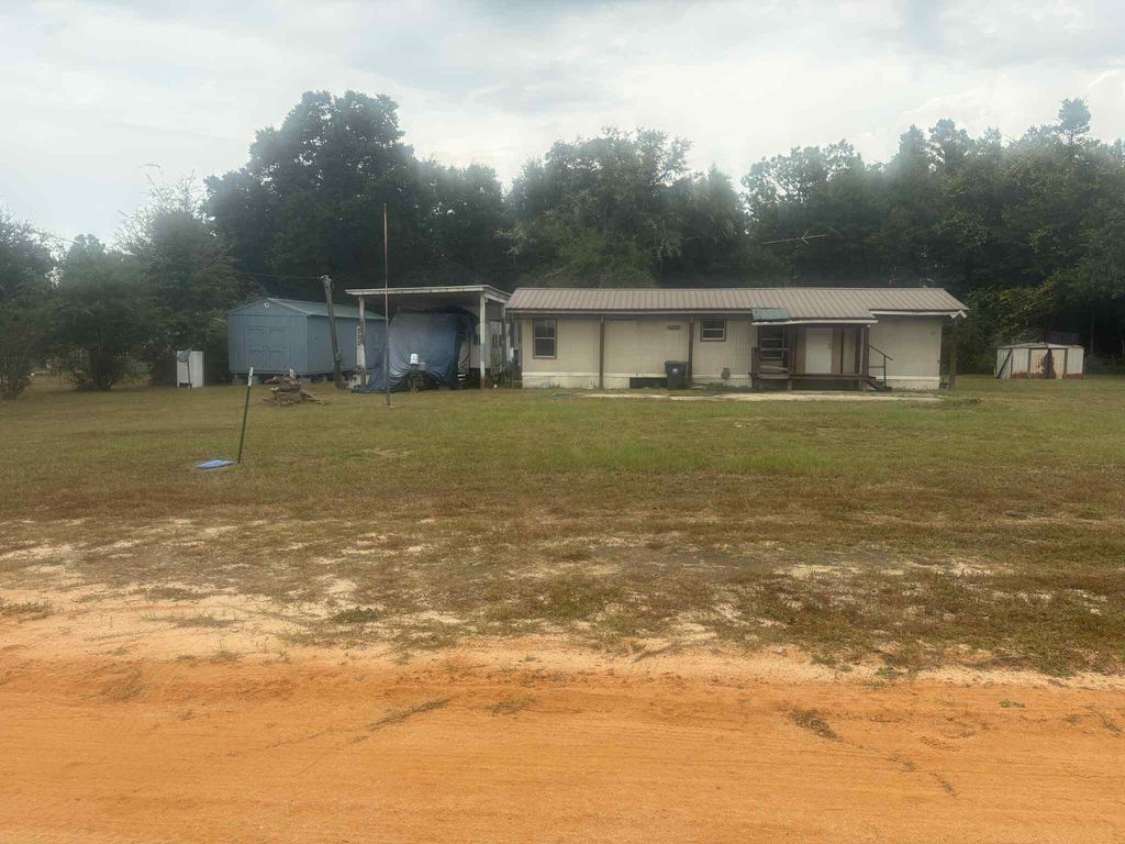 90 W Orange Blossom Ave Avenue, Defuniak Springs, FL 32433