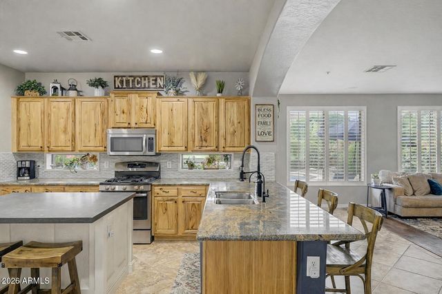 12573 W BLACKSTONE Lane, Peoria, AZ 85383