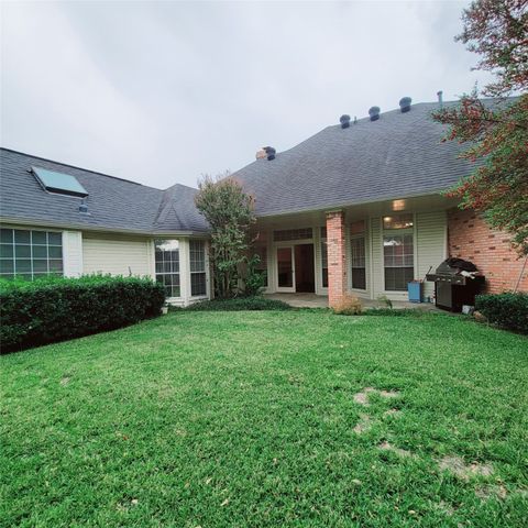 1017 Mccoy Drive, Irving, TX 75062